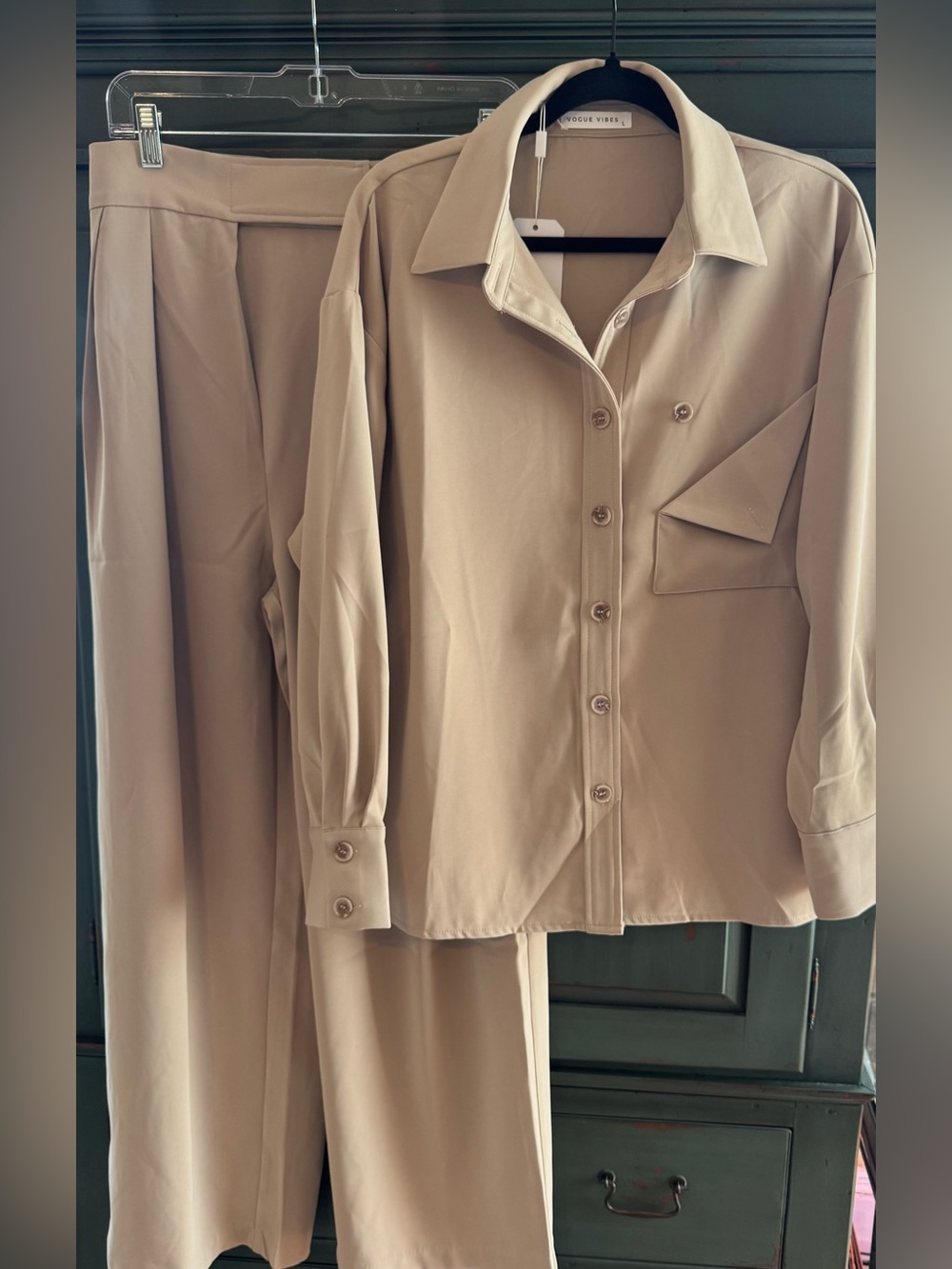 NWT Vogue Vibes Beige Relaxed Wide-Leg Pants & Oversized Shirt 2 Piece Set  Nice